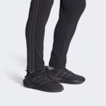 Adidas Avryn Trainers Core Black - Image 5
